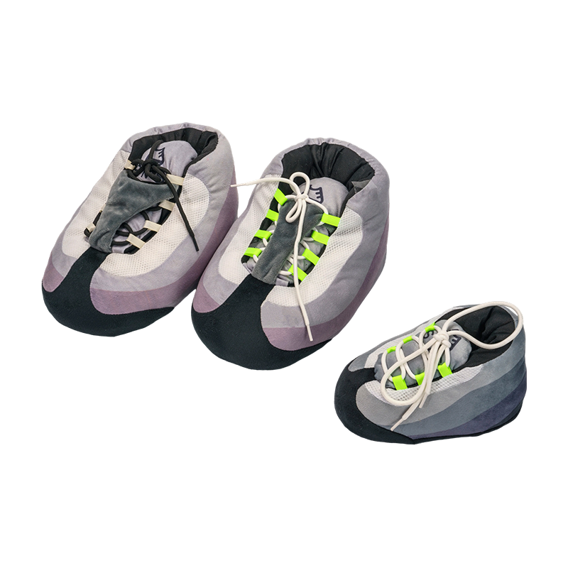 Chaussures en peluche sportives grises