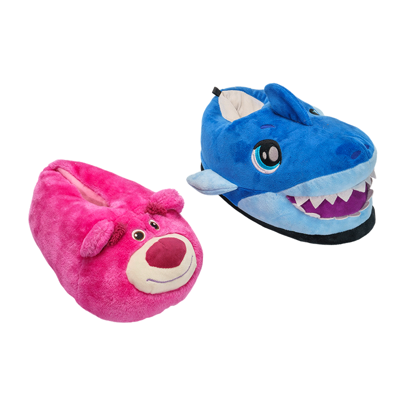 Chaussures en peluche requin et ours