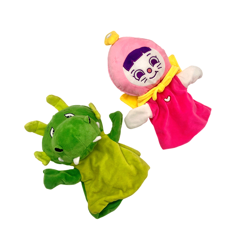 Marionnettes à doigts fille rose et dragon vert